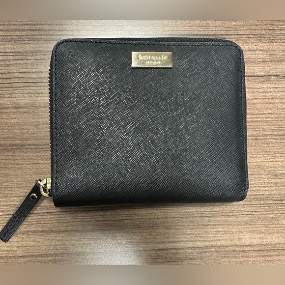 kate spade Handbags - Kate Spade ♠️ Darci laurel way wallet